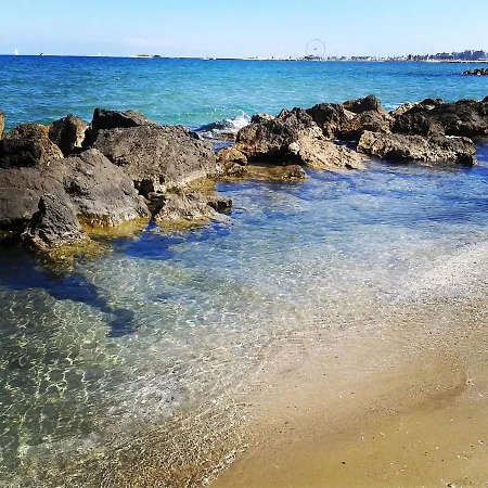 度假居 Casa Vacanza Rivabella 里米尼